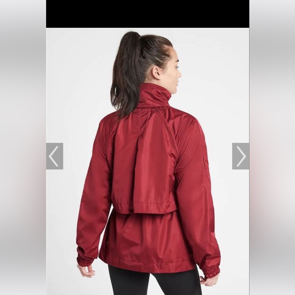 Gorgeous Athleta Raspberry Maroon Mid-weight Rain Jacket - Picture 3 of 16